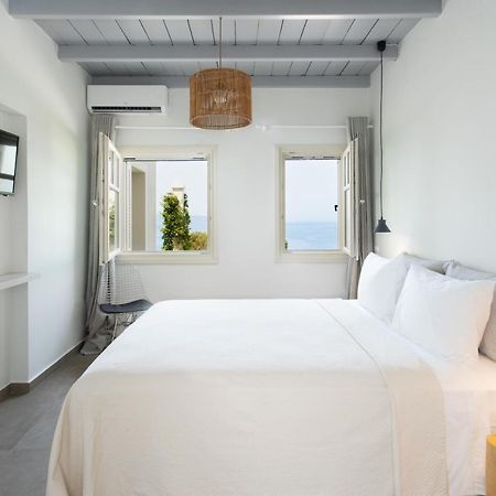 Villa Itis - Elegant Ground Floor Suite With Terrace & Great View Neápolis Esterno foto