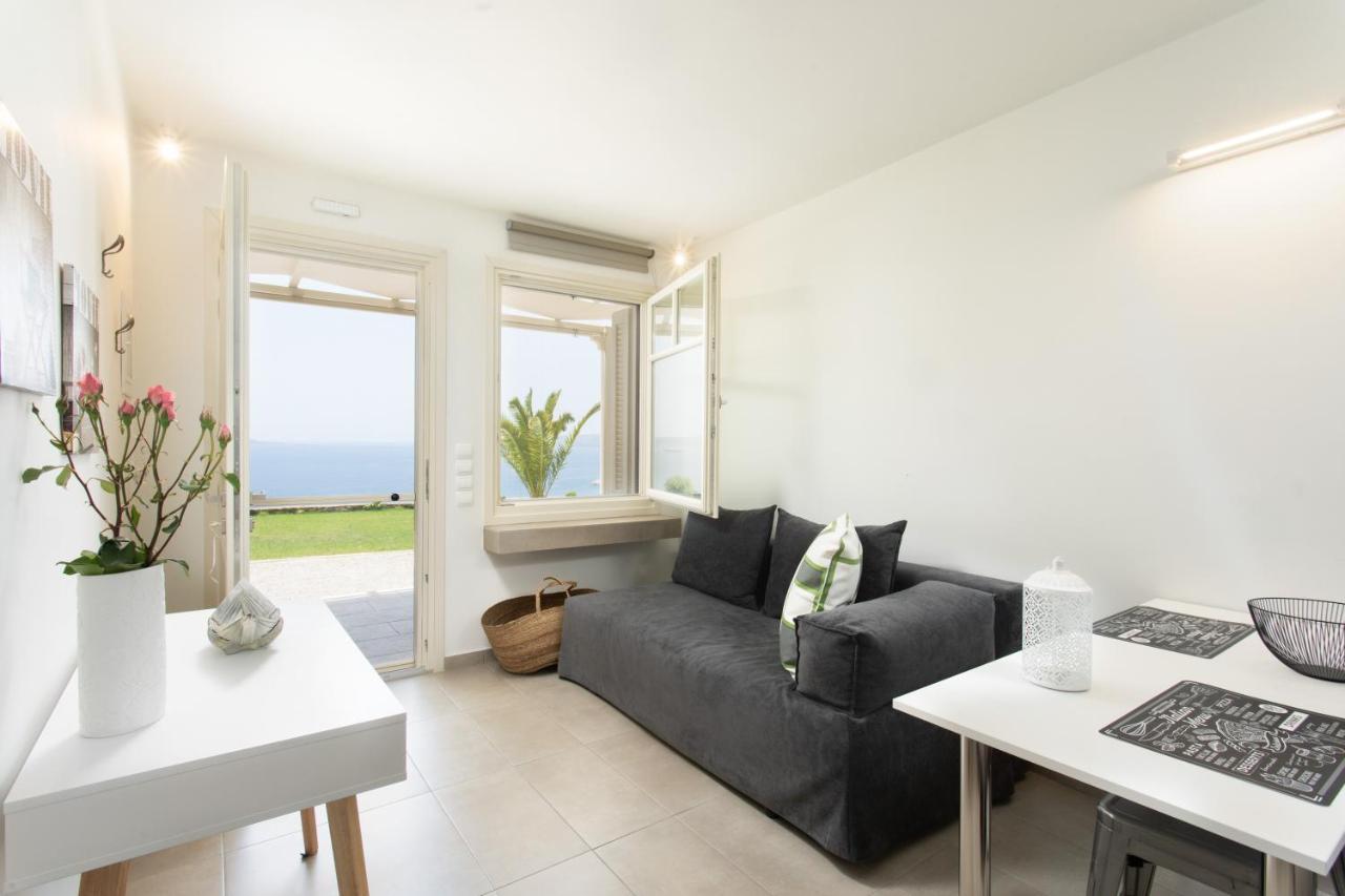 Villa Itis - Elegant Ground Floor Suite With Terrace & Great View Neápolis Esterno foto