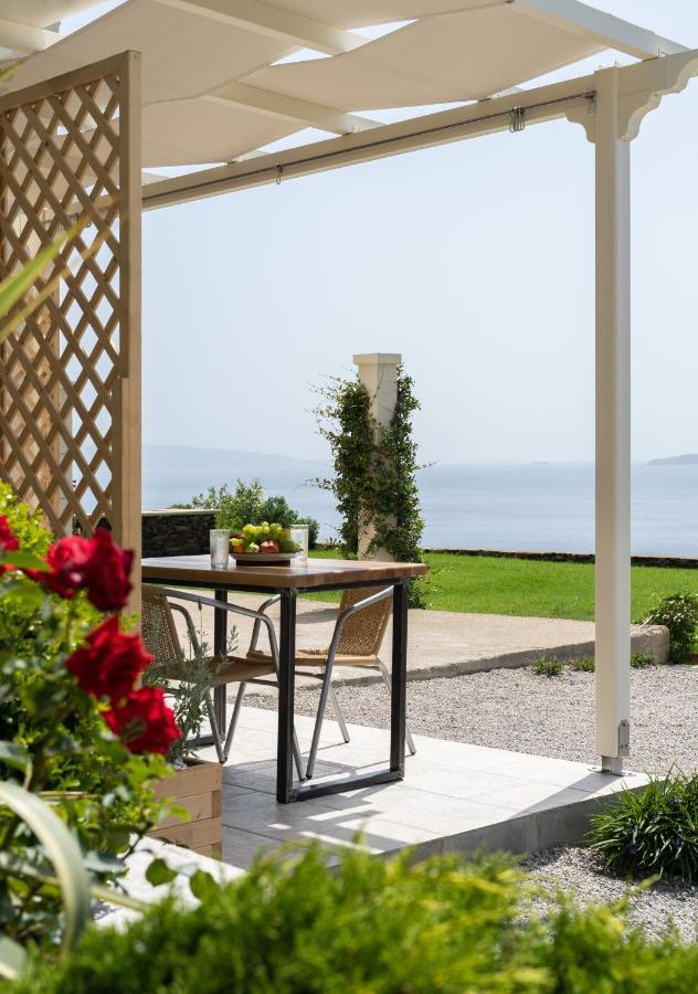 Villa Itis - Elegant Ground Floor Suite With Terrace & Great View Neápolis Esterno foto