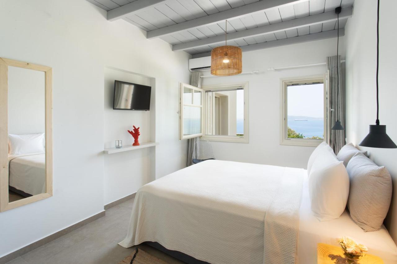 Villa Itis - Elegant Ground Floor Suite With Terrace & Great View Neápolis Esterno foto