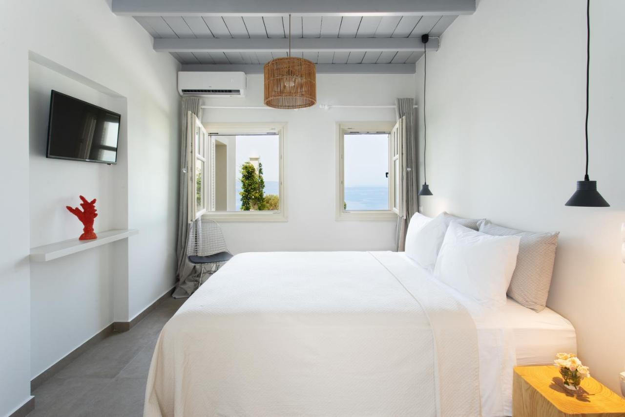 Villa Itis - Elegant Ground Floor Suite With Terrace & Great View Neápolis Esterno foto